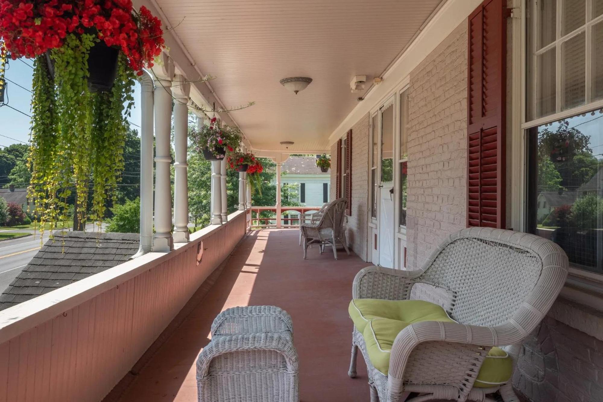 Wainwright Inn Great Barrington Εξωτερικό φωτογραφία